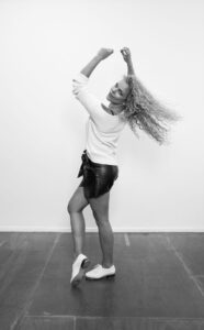 Martina Konečná - step