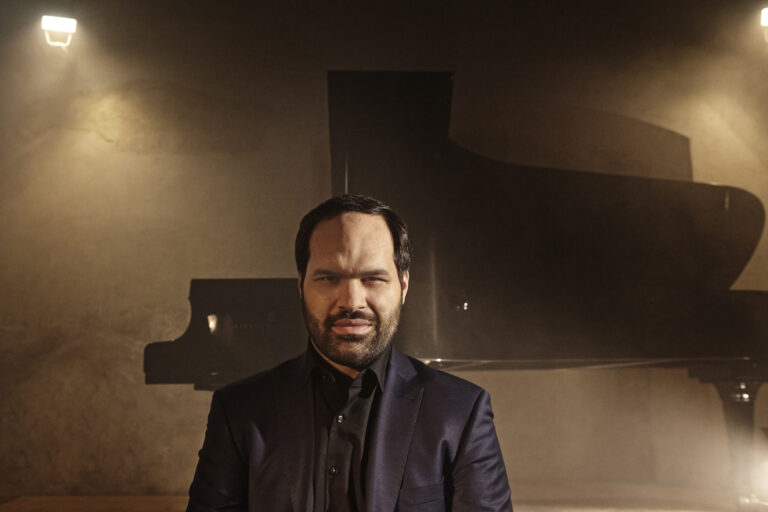 Antonin Kratochvil color smoke